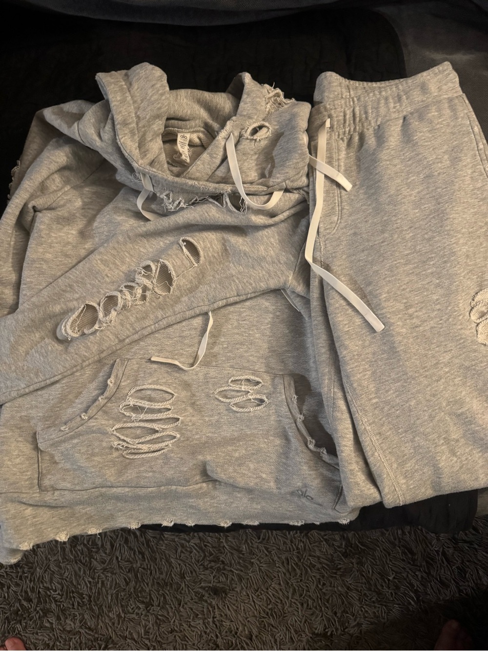 Women’s ALO Yoga Light Gray Distressed Sweatpants & Hoodie Set